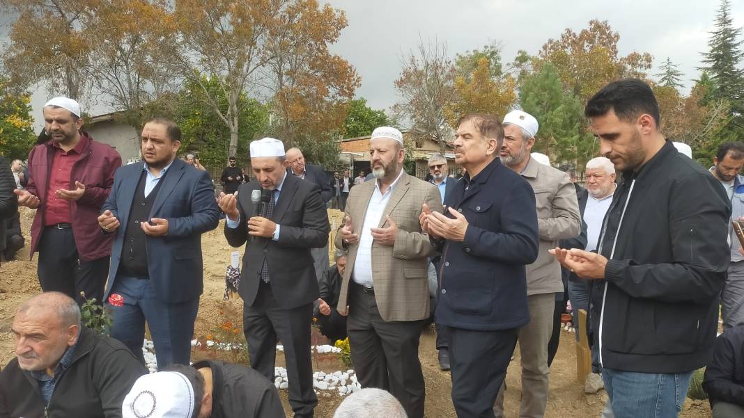 Konya genç imamına ağlıyor: Namaz kıldırırken vefat etti! 3